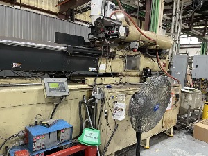 Husky 660 Ton Injection Moulding Machine-2